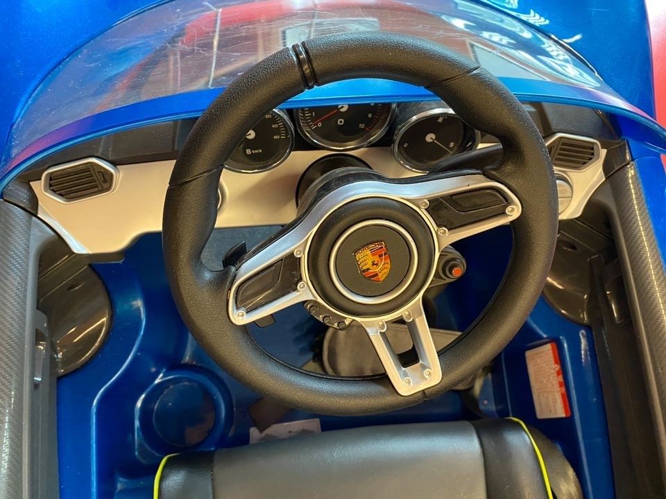 Porsche 918 Spyder Kinder Elektroauto Batterie Auto in München