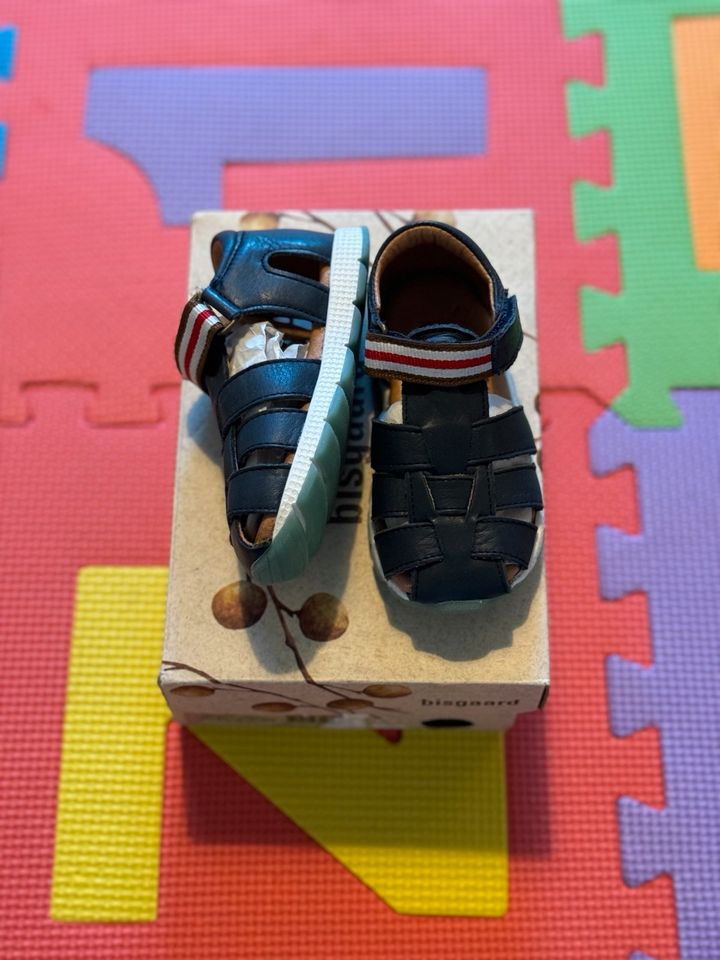 Bisgaard Leder Geschlossene Sandalen blau NEU Gr. 20 NP: 95 € in Hamburg