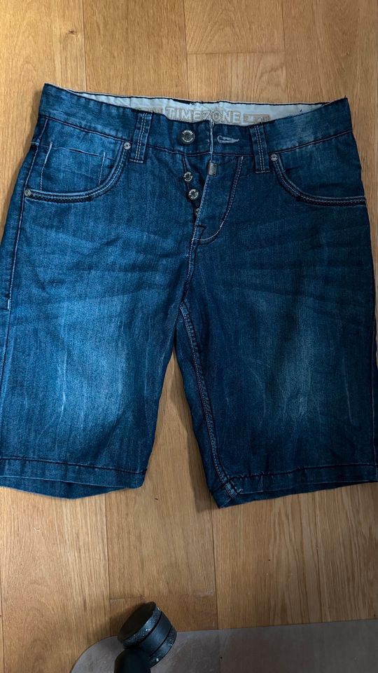 blaue Jeans Shorts Timezone in Bremen