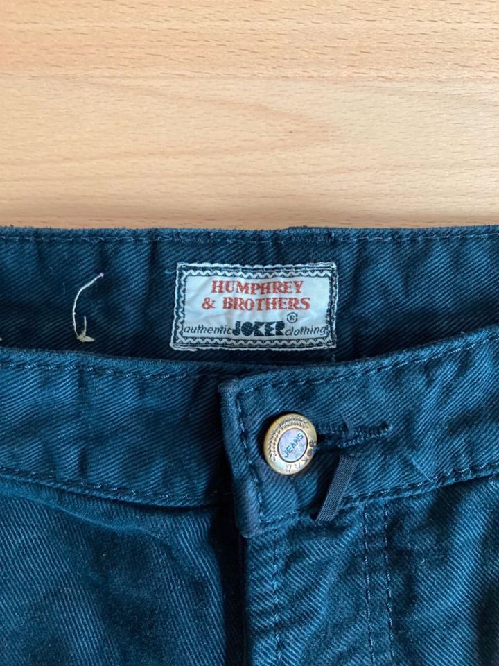 Joker Jeansshorts XL schwarz Jeans Shorts gekürzt abgeschnitten in Berlin