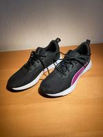 Puma, Sportschuh, Sneaker, Gr. 42, Softfoam+, schwarz/ magenta Bochum - Bochum-Wattenscheid Vorschau