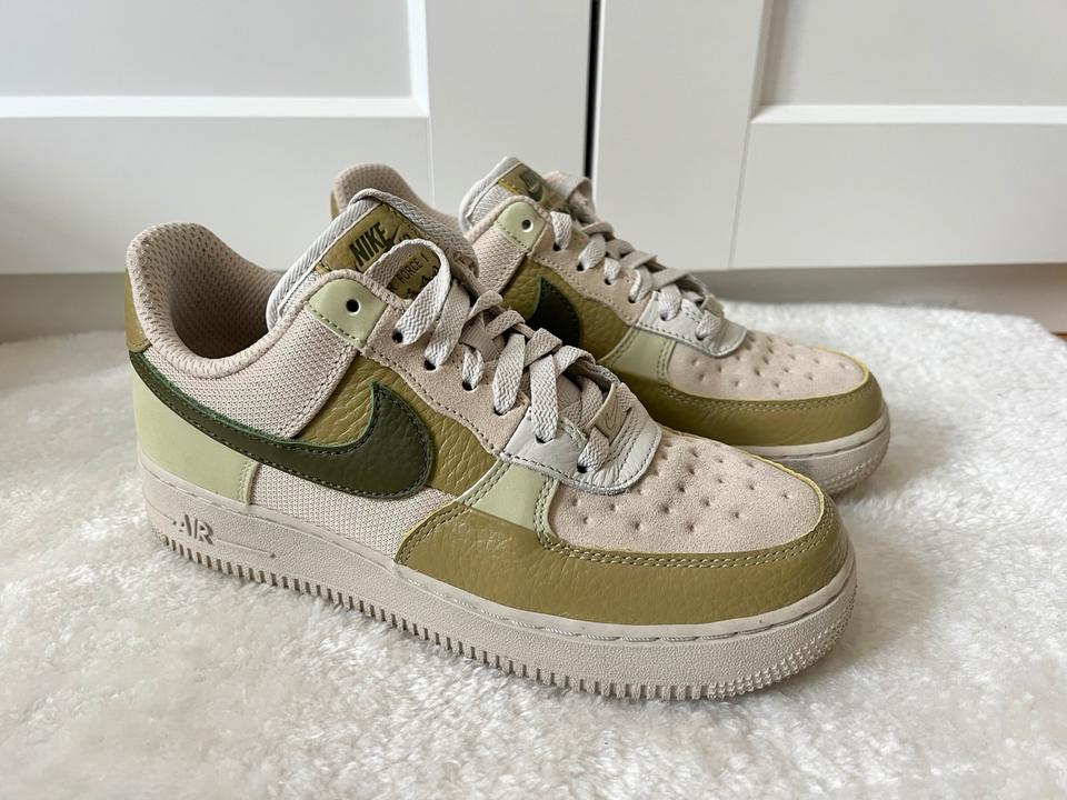 Nike Air Force 1 Scrap Olive Green 38,5 schuhe Sneaker in Dresden