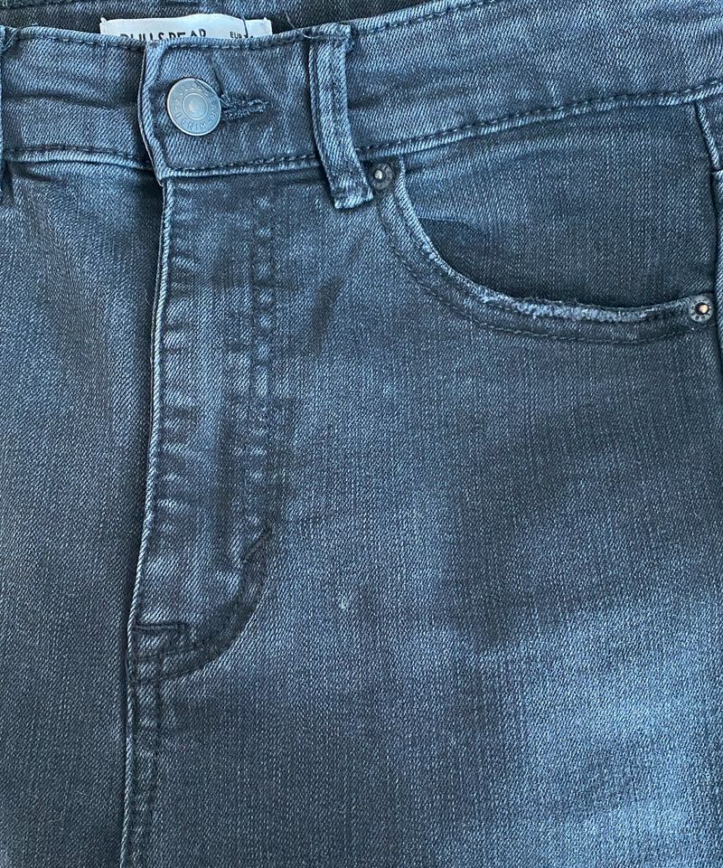 Pull & Bear Skinny Jeans High Waist dunkelgrau schwarz Denim in Soest