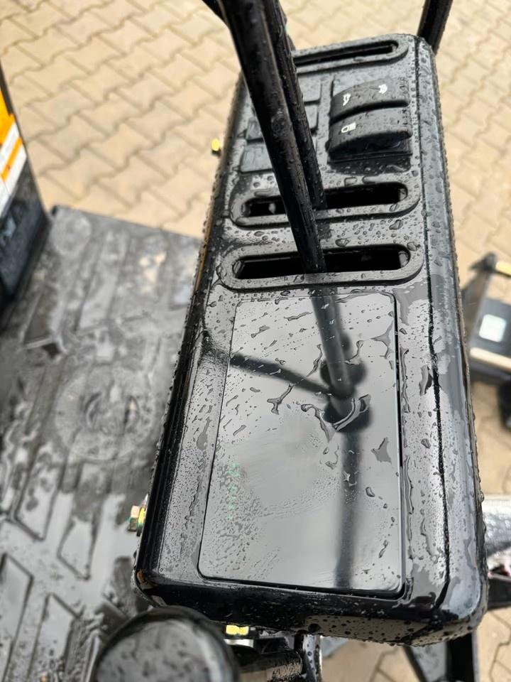 NEU Shantui SE12 (black) Minibagger ab 200€/monatlich finanzieren in Edemissen