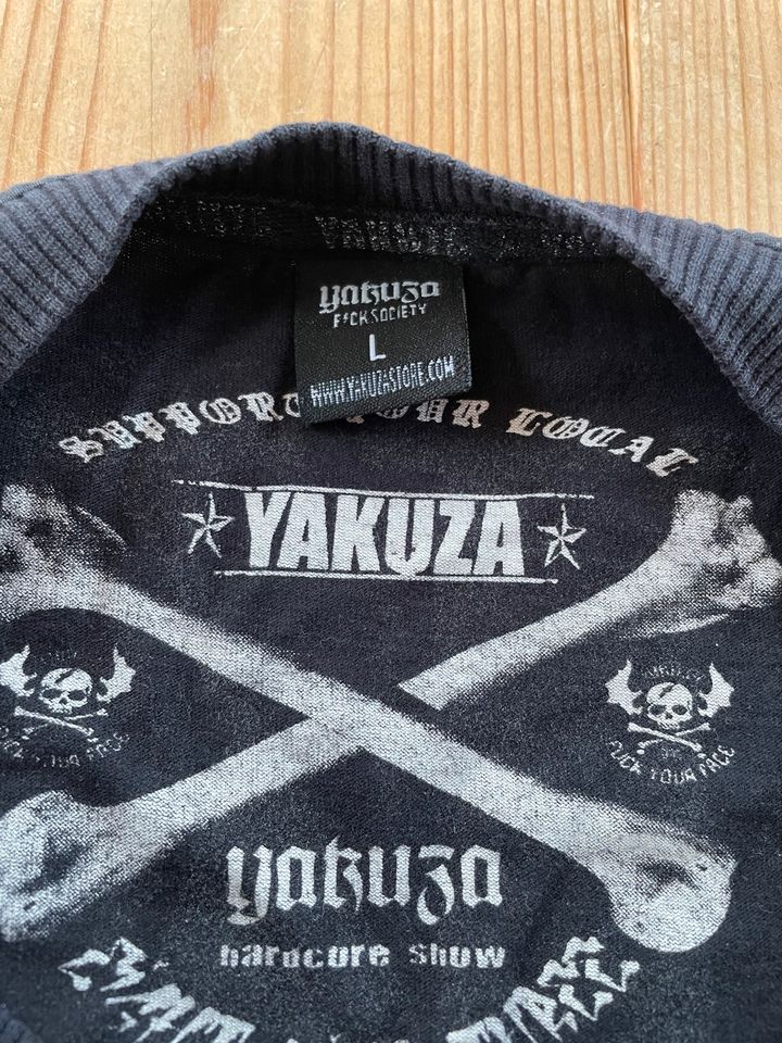 Yakuza T-Shirts, Größe L, XL, 2XL in Obernkirchen