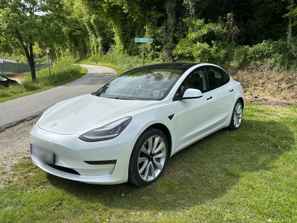 Tesla Model 3 | Long Range AWD | Gesamtpaket inkl. Ext. Warranty in Offenhausen