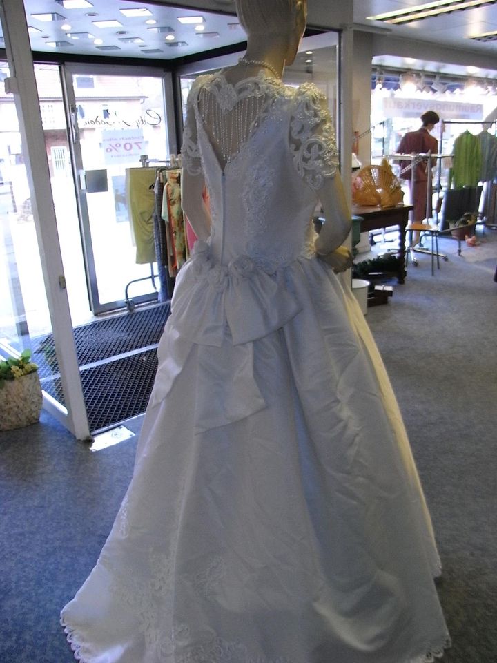 Brautkleid von Lohrengel mit Reifrock, Gr. 38 in Elmshorn