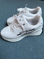 Neue weiße Sneaker von Guess Rheinland-Pfalz - Stadecken-Elsheim Vorschau
