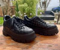 Buffalo Aspha CLS Laceup Gr. 39 neuwertig vegan Nappa Black Pad Bayern - Bockhorn Vorschau