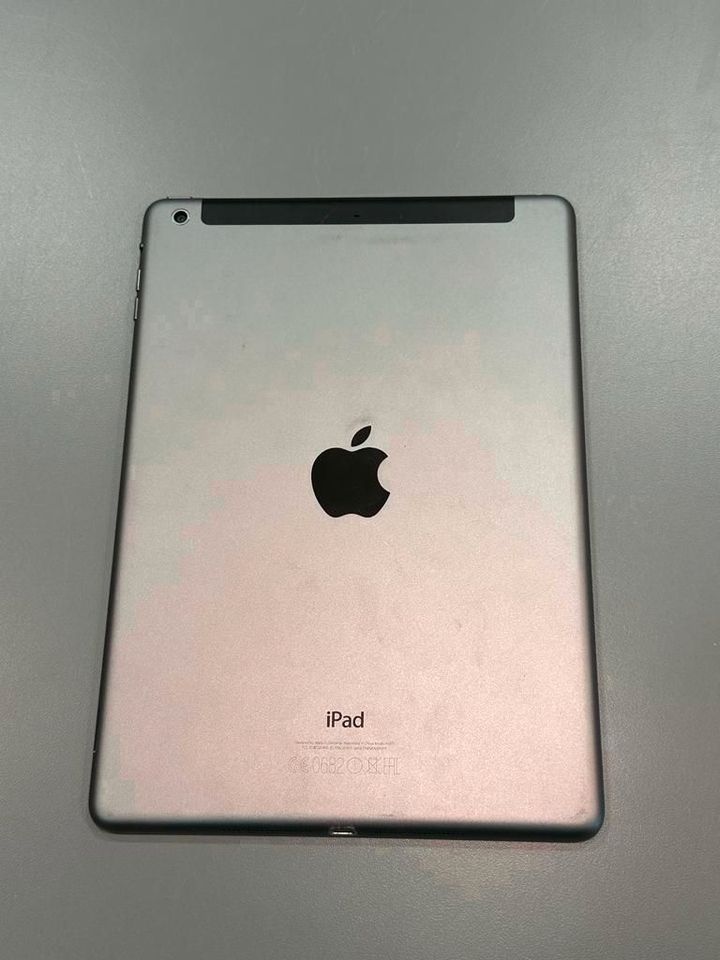 ❗❗ LETZTE CHANCE - GÜNSTIGE TABLETS & READER ❗❗ FINANZIERUNG - Gebraucht & generalüberholt - Apple iPad 6 iPad 7 iPad 8 iPad Pro iPad 11 Zoll iPad 12,9 Zoll - 12 Monate Garantie Rechnung refurbished in Hamburg