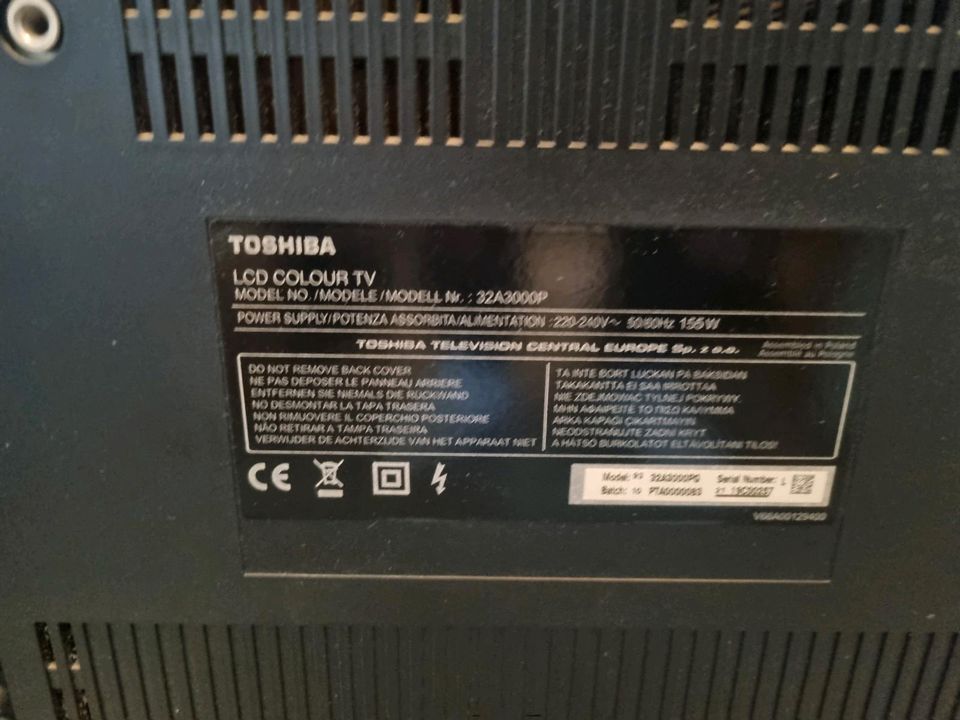 Toshiba LCD TV 32 Zoll auch Tausch gegen Kasten Wasser in Herne