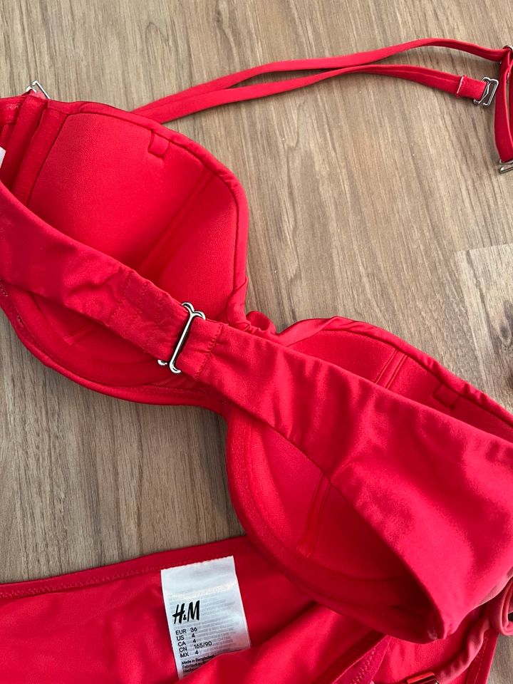 H&M Hunkemöller 36 S M Badeanzug Bikini rot schwarz in Düsseldorf