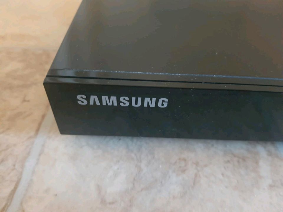 Samsung BDC 5900 3D Blu Ray Player in Nettetal