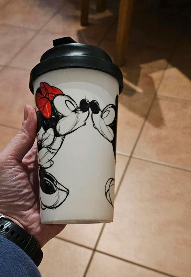 Becher Coffee to go Mickey Maus Minnie in Uelzen