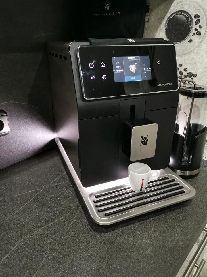 WMF Perfection 880l Kaffeevollautomat in Hanau