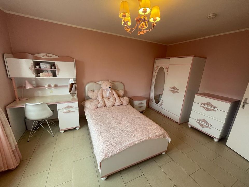 Mädchen Schlafzimmer Komplett in Berlin