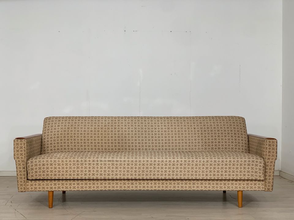 MID CENTURY SOFA COUCH SCHLAFSOFA DEYBED VINTAGE in Berlin