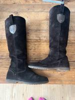 Tommy Hilfiger Wildlederstiefel Größe 38 Friedrichshain-Kreuzberg - Kreuzberg Vorschau
