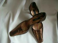 DKNY Highheel Donna Karan Pumps glänzend 8cm Acrylabsatz in US 8 Düsseldorf - Eller Vorschau