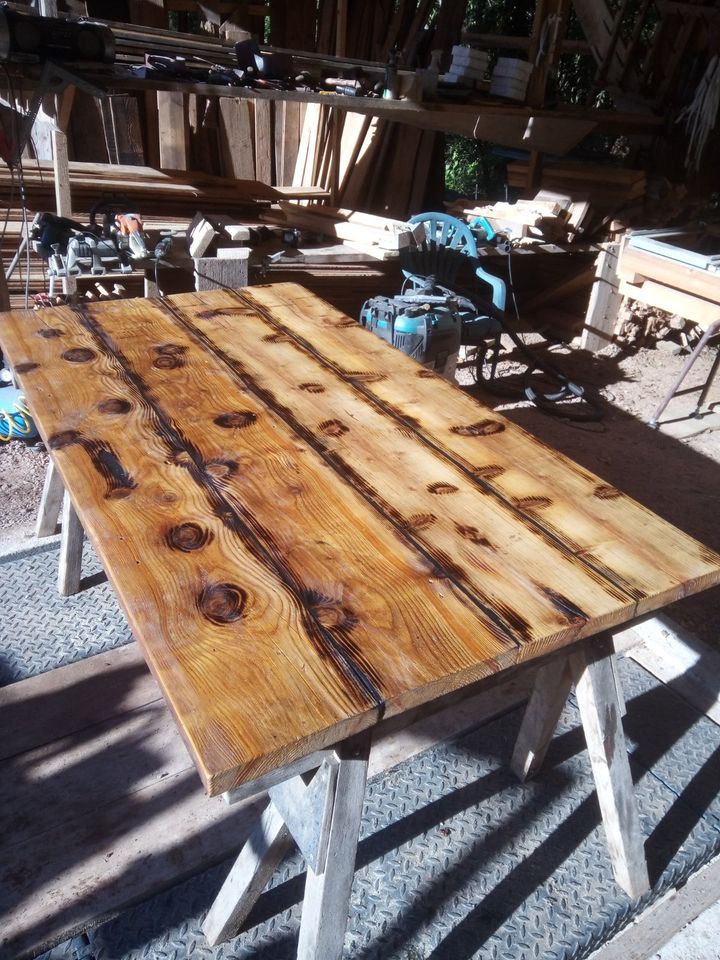 Tischplatte Holzbohlen Altholz Eichenbohlen Holztisch Couchtisch in Lahr (Schwarzwald)