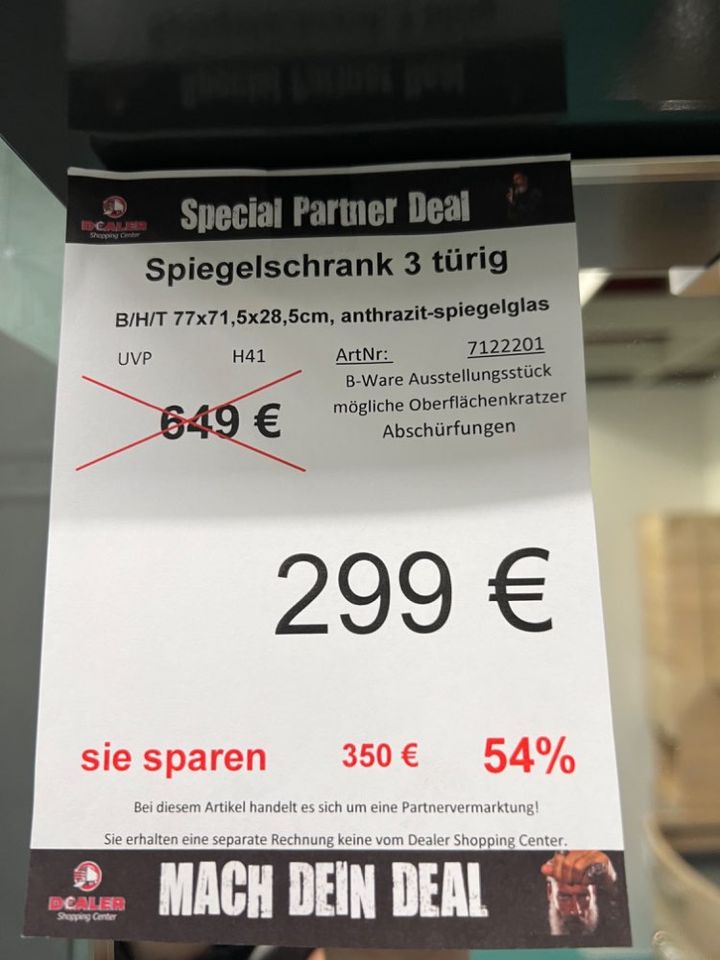 Spiegelschrank 3türig / Spiegel / Schrank statt 649,-€ in Zeitz