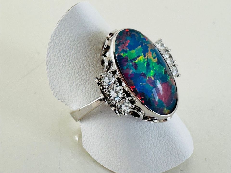 Ring 585/- Weißgold mit Opal und Brillanten in Coesfeld