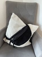 Vintage Cord Bauchtasche 3 Fächer Schwarz Nordrhein-Westfalen - Xanten Vorschau