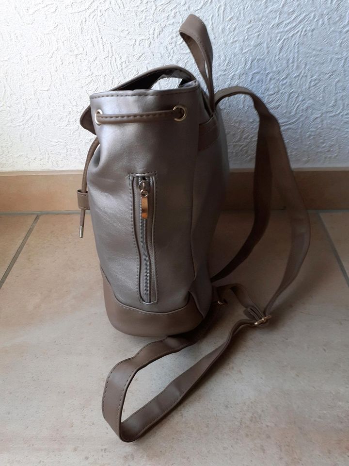 Damen Rucksack in Edenkoben