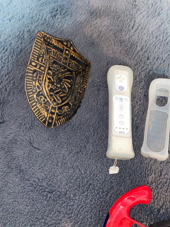 Wii Konsolen mit Zubehör in Wesseling