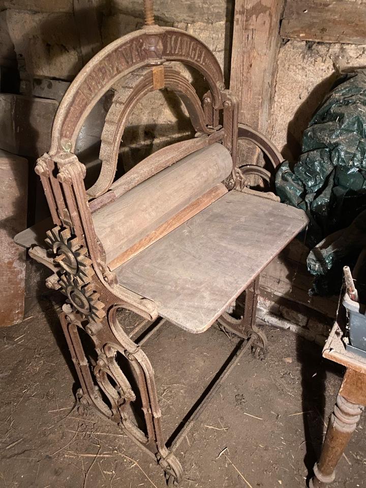 Wäschemangel antik, Rhenania, mechanisch, Gusseisen + Holz in Gerstungen