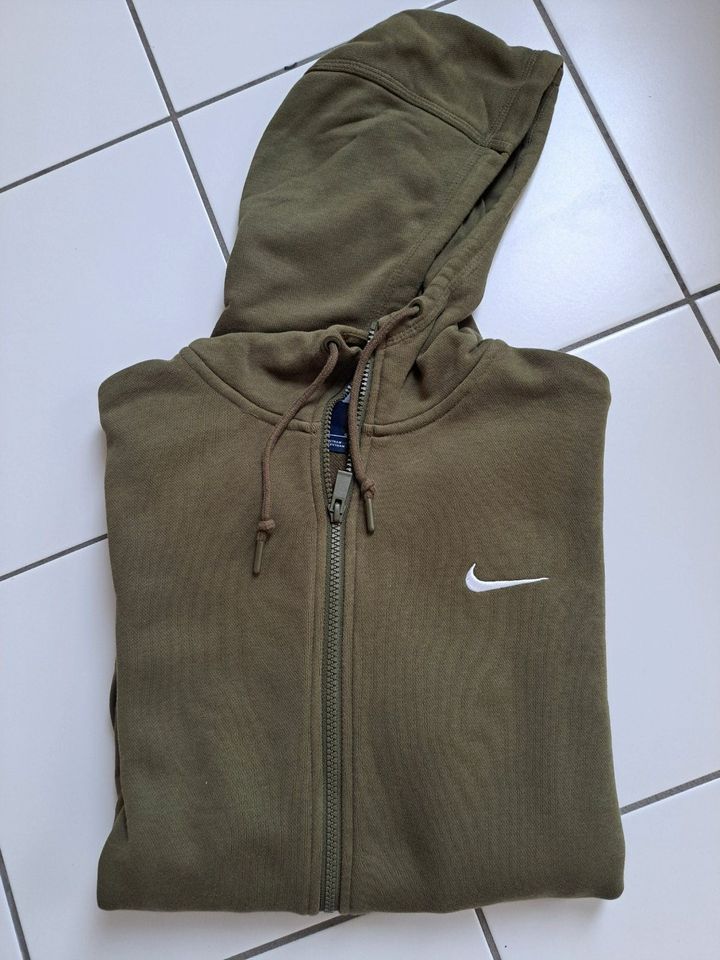 NIKE Hoodie - Größe L in Roßtal