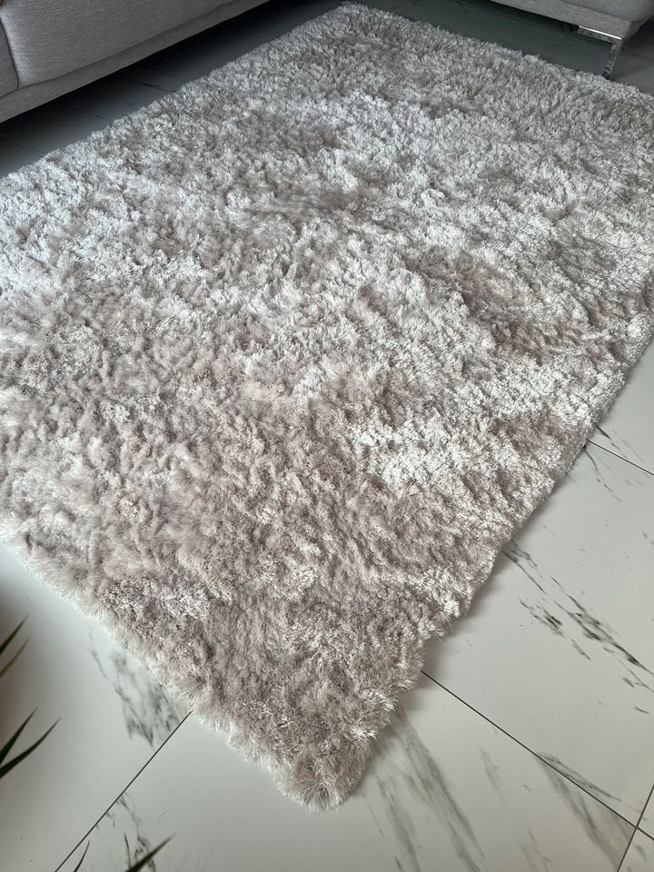 Benuta Wisper Teppich Hochfloor Hellbeige 160 x 230 in Bad Brückenau