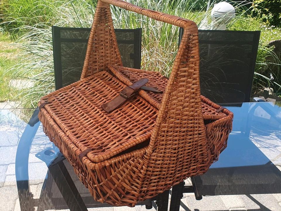 Picknickkorb für 4 Personen in Betzdorf
