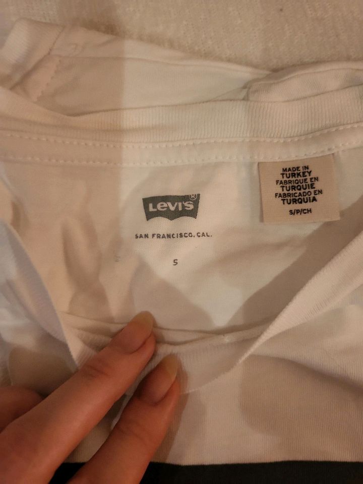 Levis Tshirt in München