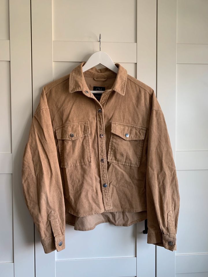 Cordjacke beige Gr. 38 C&A in Vaihingen an der Enz