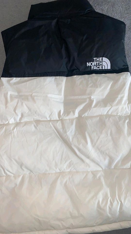 The north face weste M in Berlin