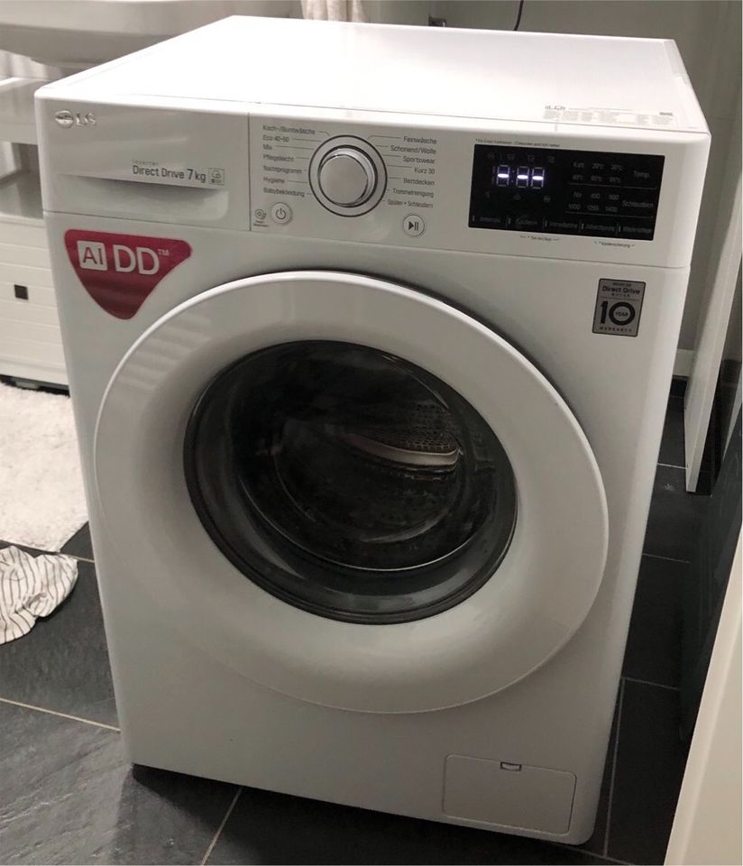 LG Waschmaschine 7kg in Poing