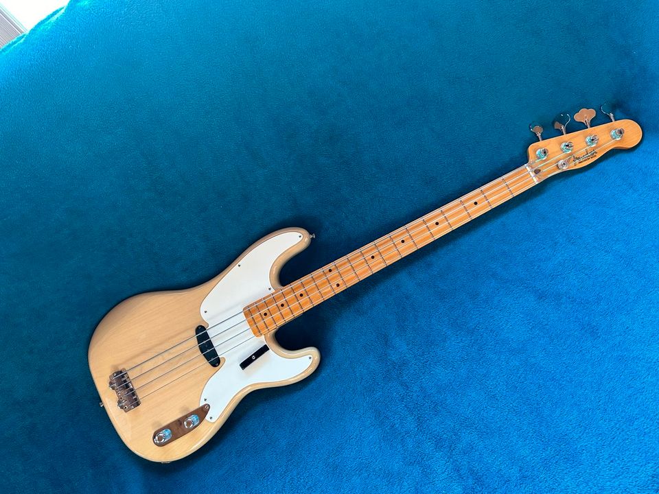 Fender American Vintage II 54 Precision E-Bass wie neu in Bonn