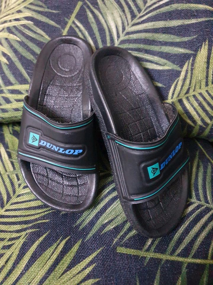 Badeschlappen Badeschuhe Schlappen Dunlop Gr 31 in Bocholt