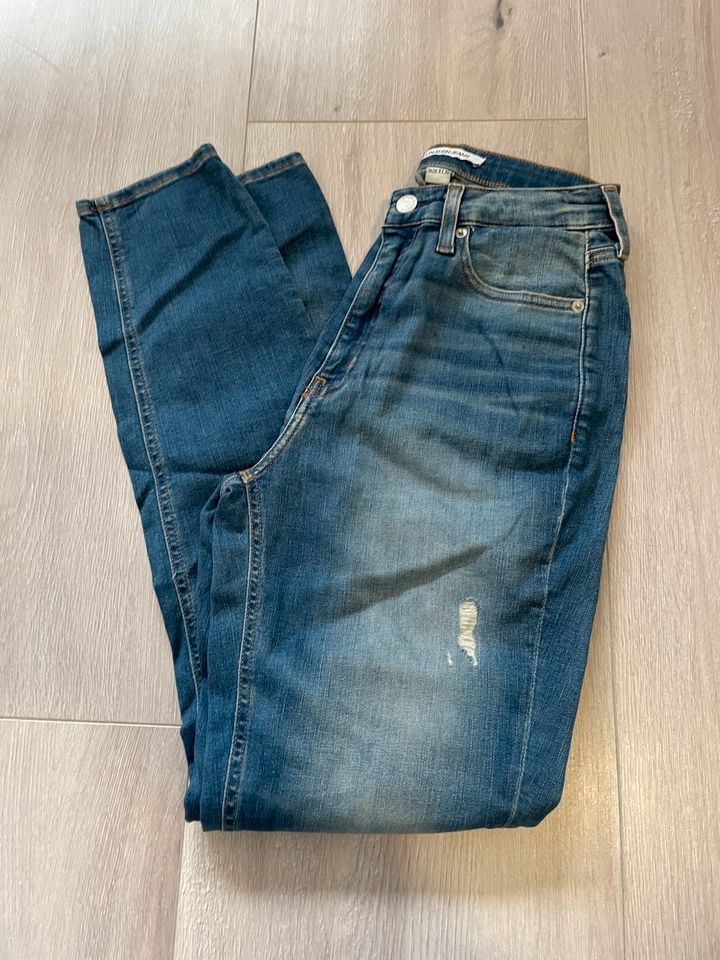 Calvin Klein Jeans S in Schwanewede