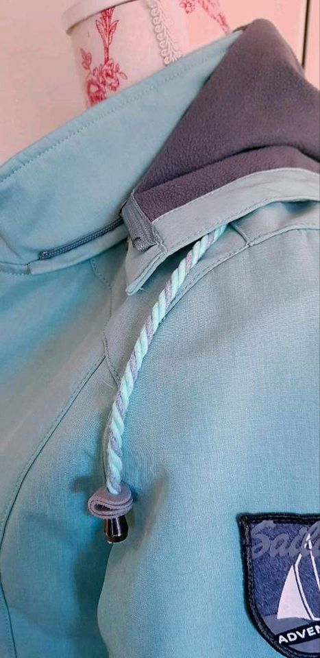 Schöne Jacke Mint Farbe Gina Benotti Größe 40 in Schleiden