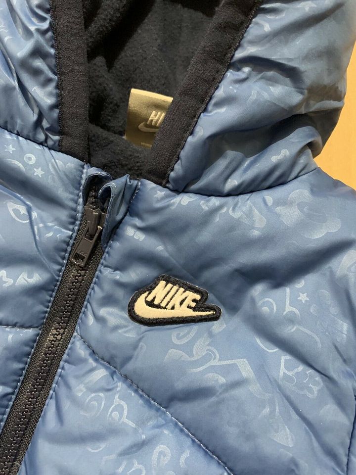 Nike Winterjacke Jacke Kinder Größe 68-74 cm in Berlin
