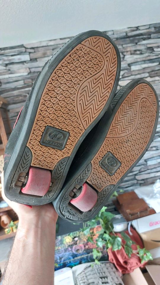 Heelys Schuhe mit Rollen 39 in Nürnberg (Mittelfr)