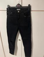 Schwarze Jeans mit Löchern Hamburg - Wandsbek Vorschau