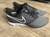 NIKE SPORTSCHUHE Düsseldorf - Friedrichstadt Vorschau