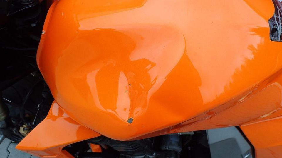 Kawasaki Z 1000 ZRT00A Felge Tank Lenker Verkleidung Schwinge in Mantel