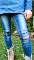 2 Jeans/Jegging in Gr. 140/146 DJDutchjeans Bayern - Gessertshausen Vorschau