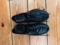 Dr. Martens Halbschuhe / Schnürschuhe monochrom, Gr. 44 Berlin - Neukölln Vorschau