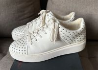 Halbschuh Schuh Sneakers von Ed Hardy, Gr. 40, Weiß/ Silber Sachsen-Anhalt - Kemberg Vorschau