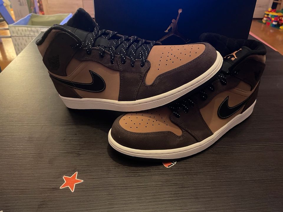 Nike Jordan 1 MID SE Dark Chocolate 47,5 in Altertheim
